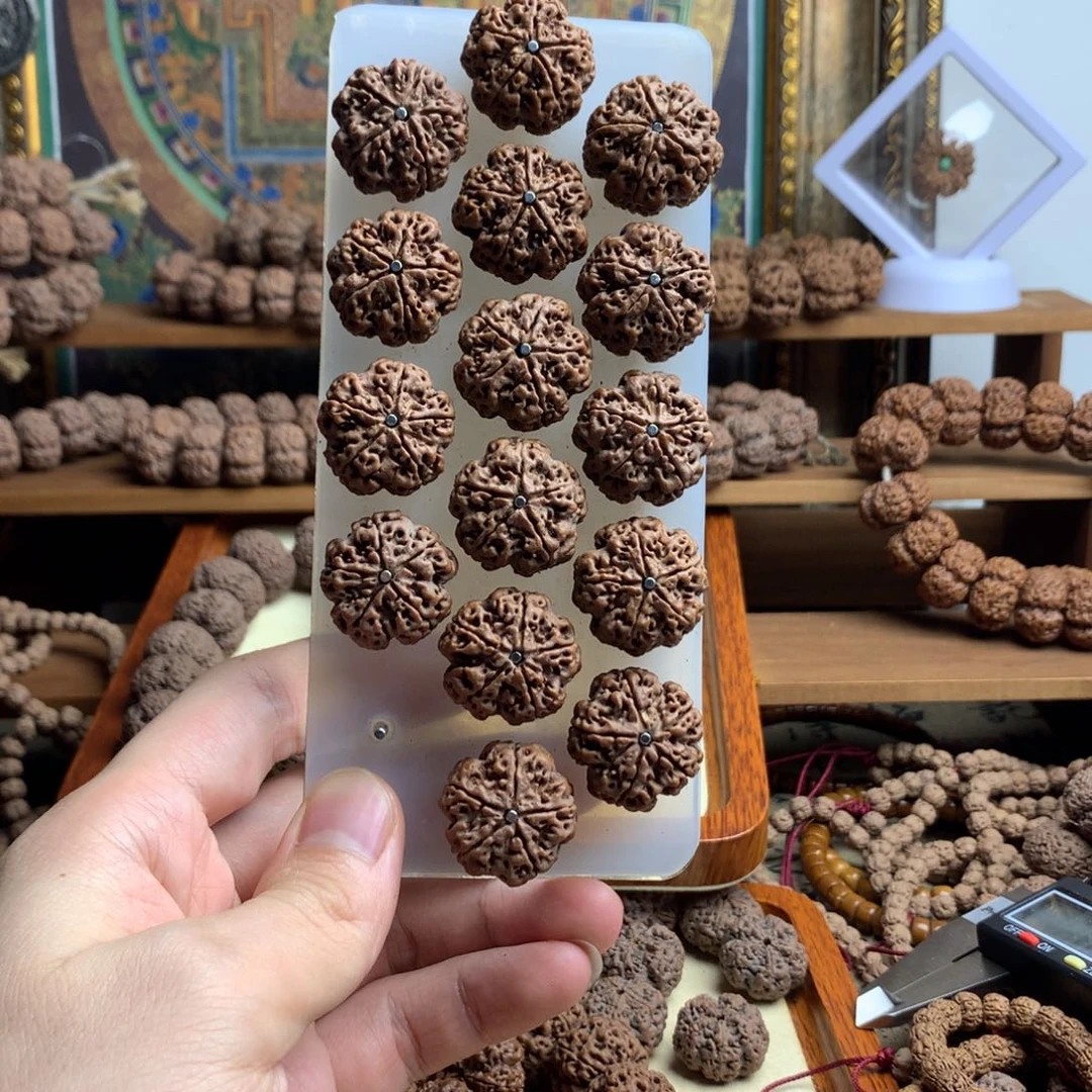 金刚菩提吊坠缺****感24加梅花