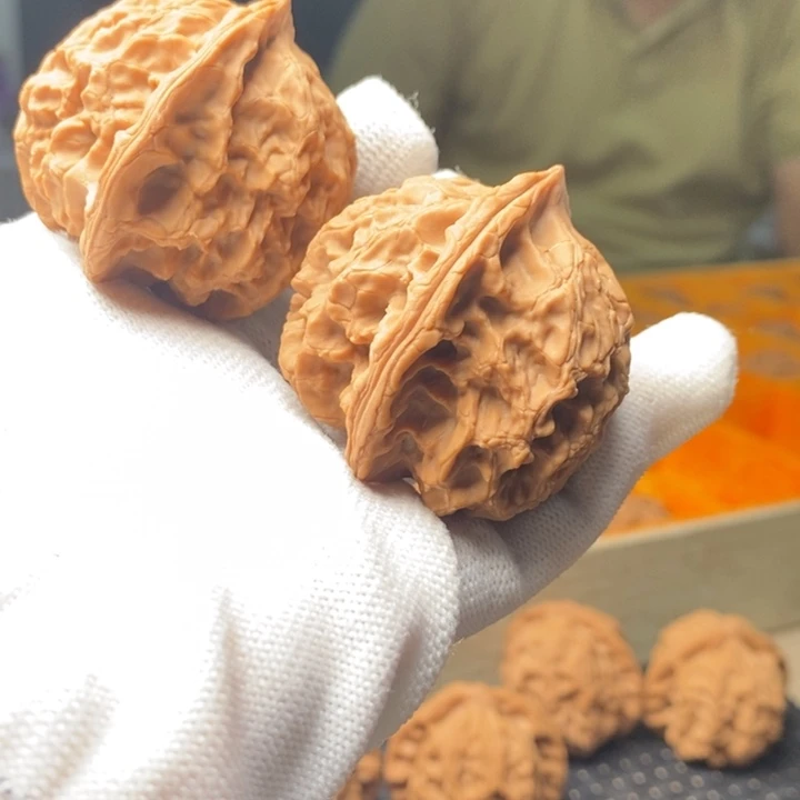文玩核桃把件翻天印45尺团
