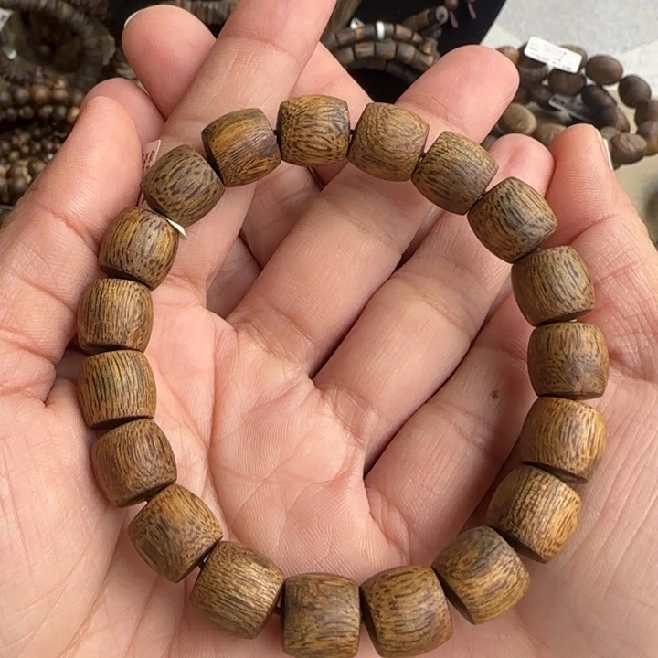 沉香手串陆河多样性发货一条卡11-12克