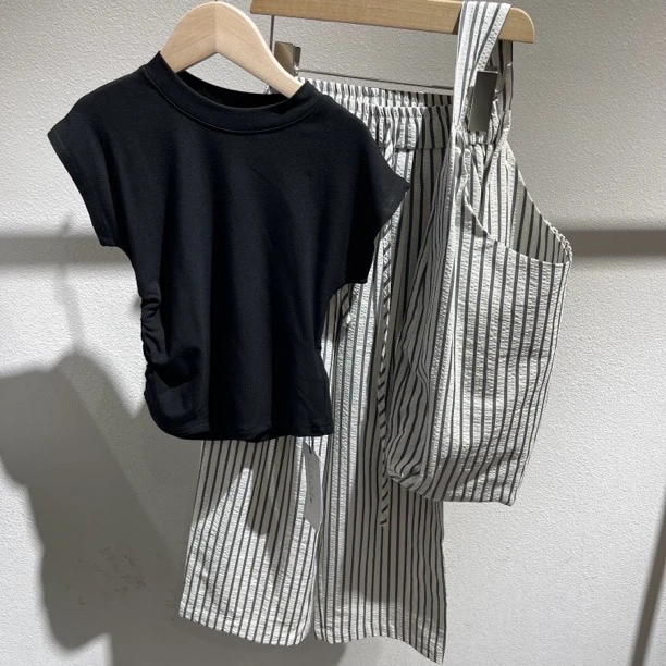 9583短袖长裤带布包套装