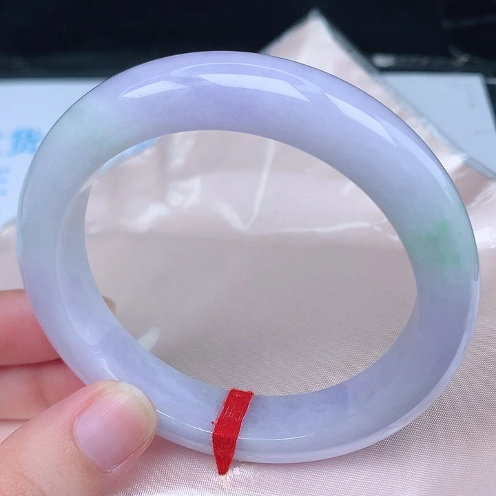 翡翠手镯未镶嵌天然