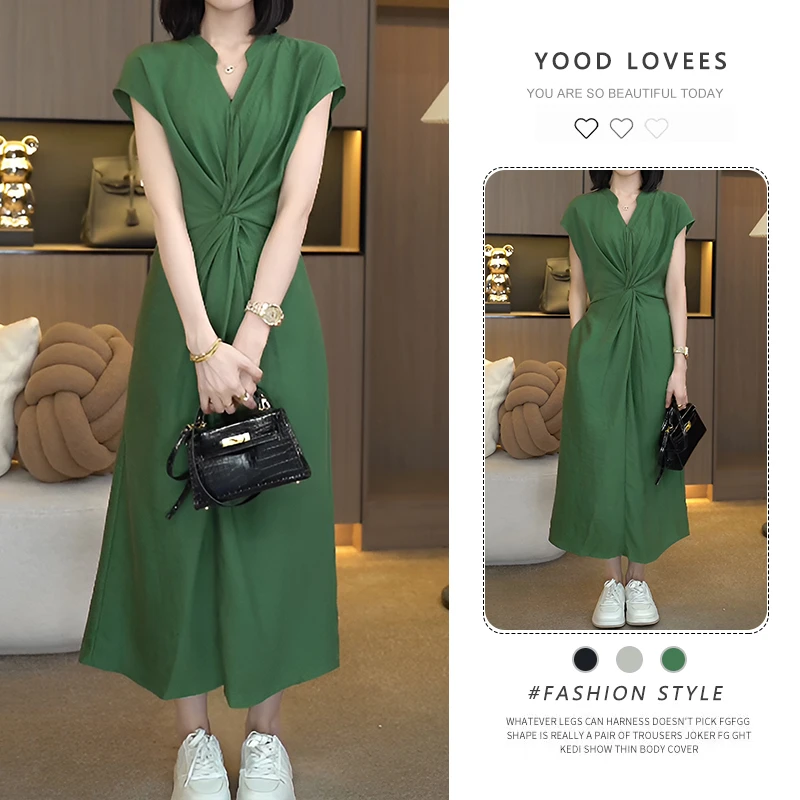 2025夏季新款复古绿中长款连衣裙女时尚设计感收腰V领显瘦裙子潮
