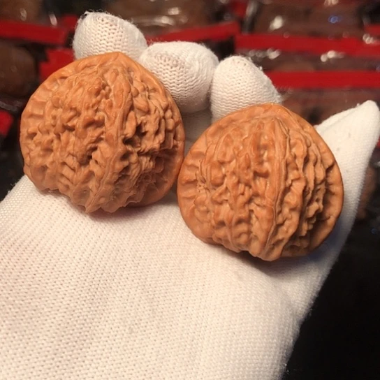 把件文玩核桃三角白39