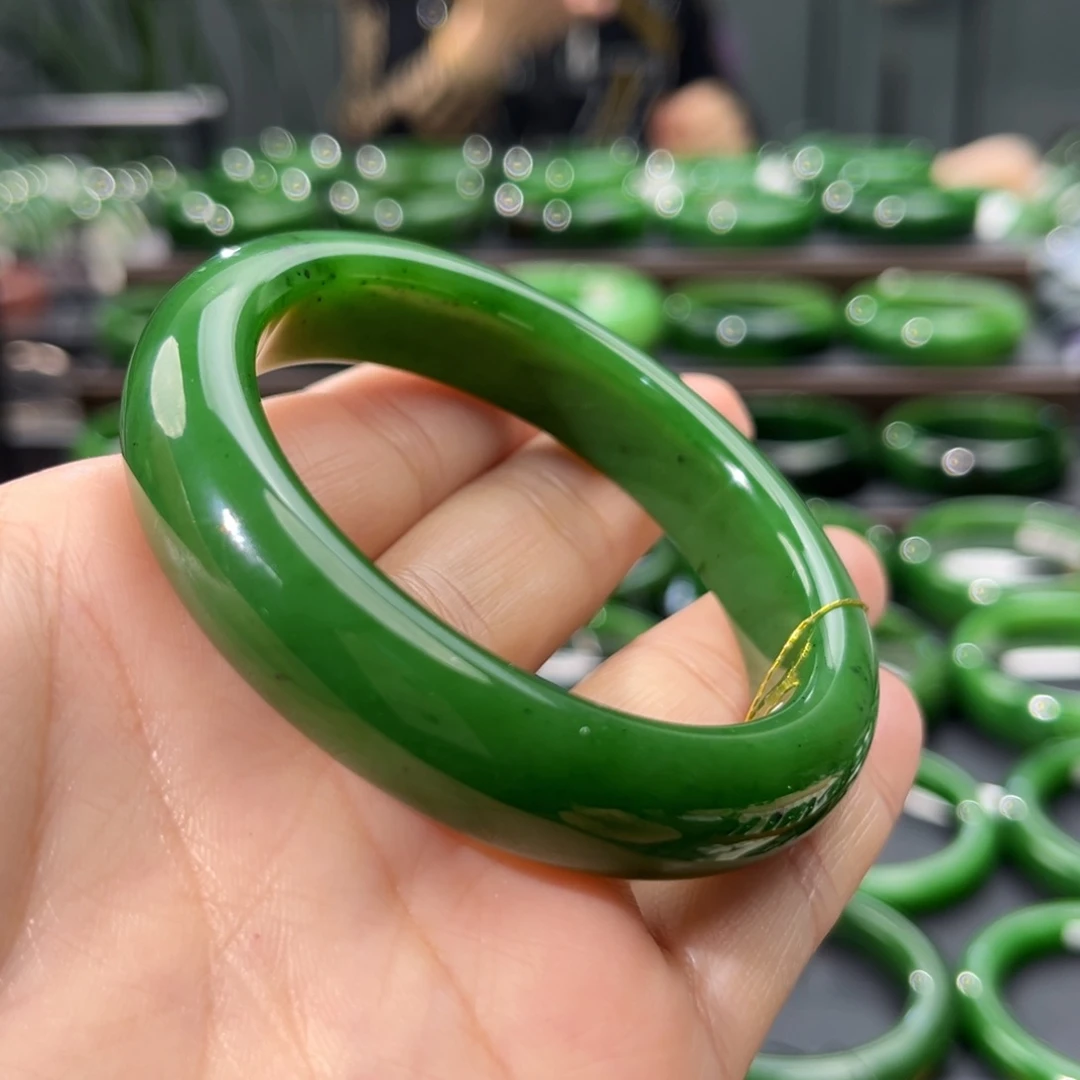 未镶嵌手镯和田玉（碧玉）