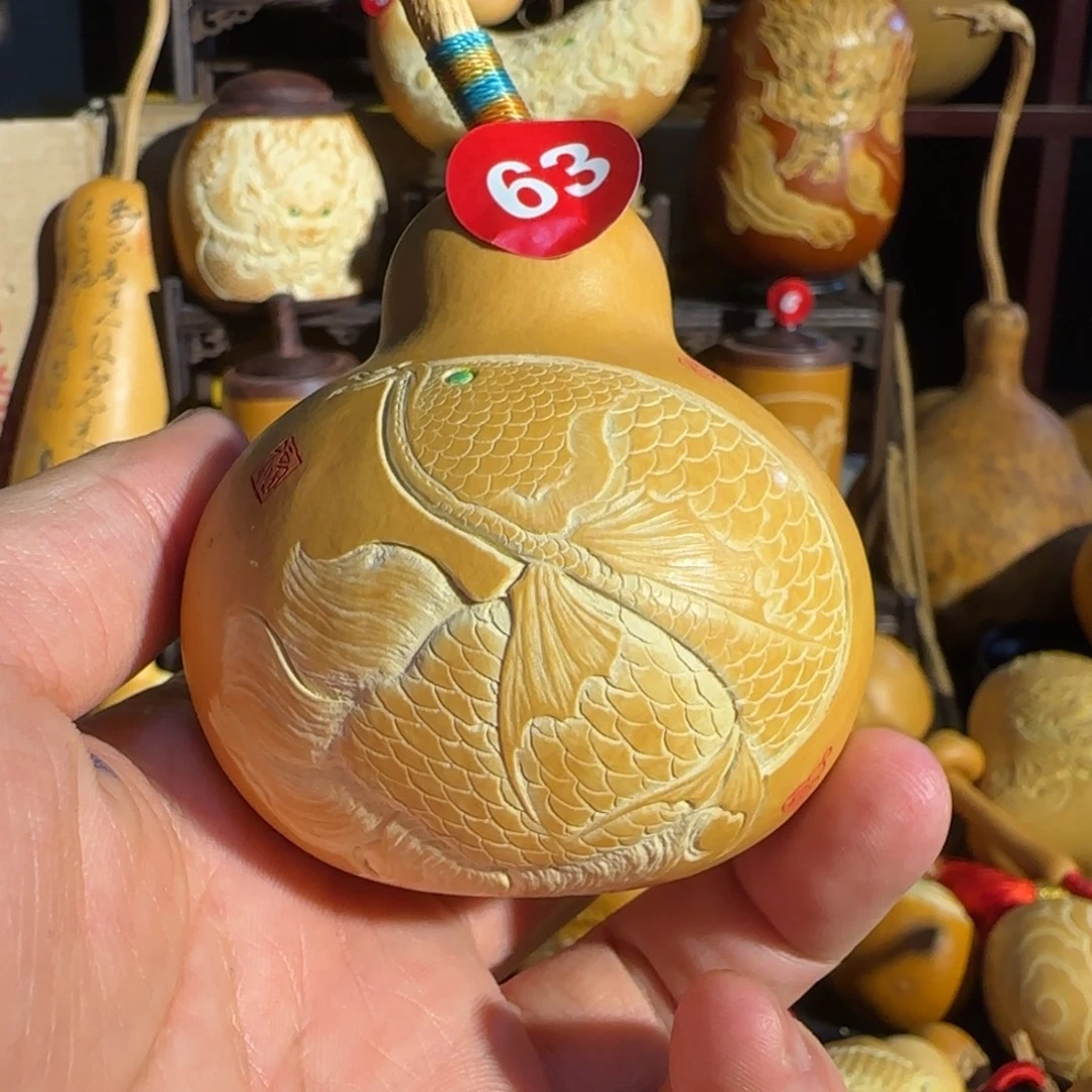 有机玻璃葫芦雕刻龙鱼
