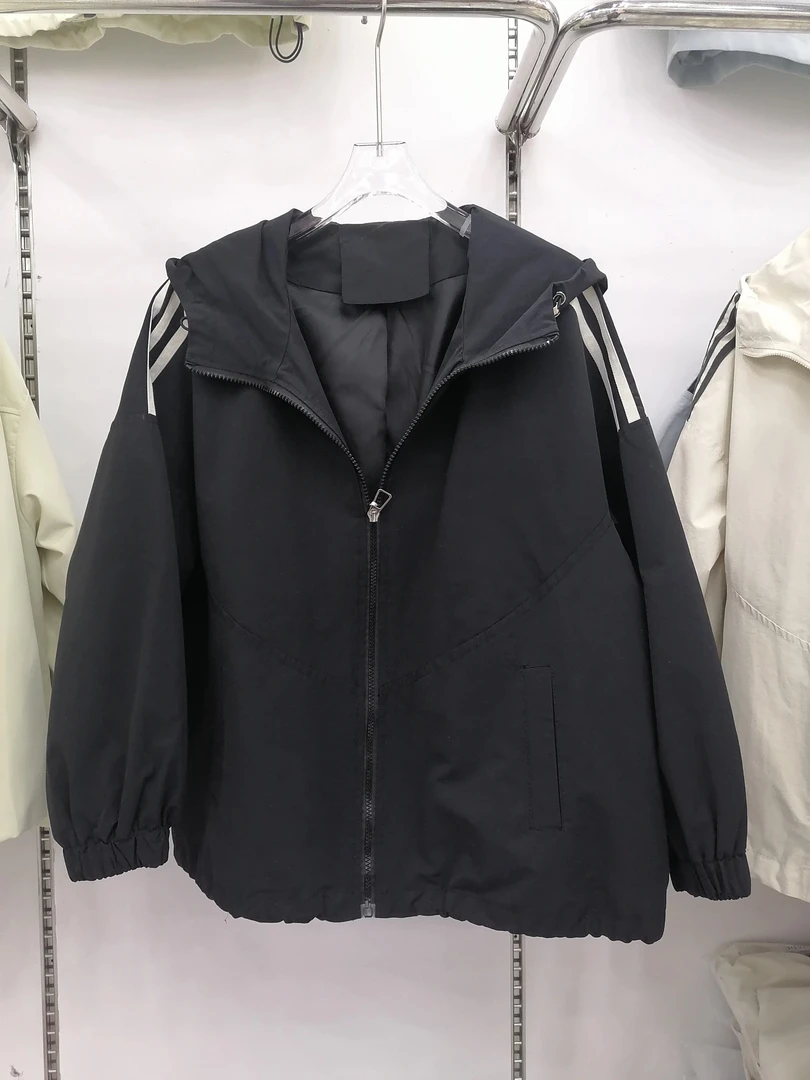 【柒汐】推荐条杠纯色厚款冲锋衣外套909