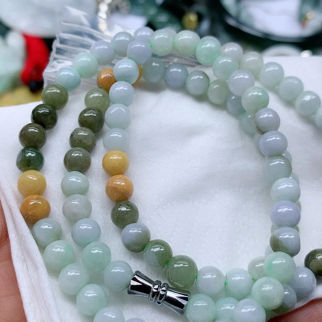 翡翠颈饰未镶嵌手串