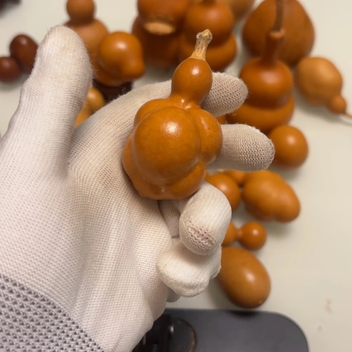 巨****天然手捻老皮的葫芦