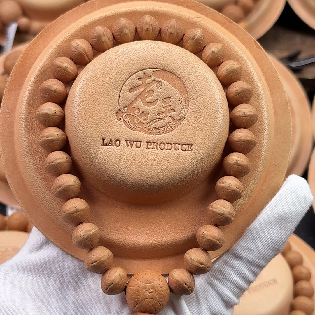 吊坠凤眼菩提头货11mm实心籽飞碟手持