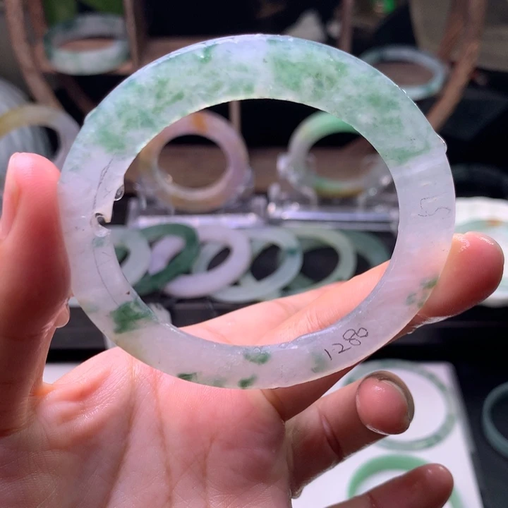 未镶嵌翡翠定制翡翠