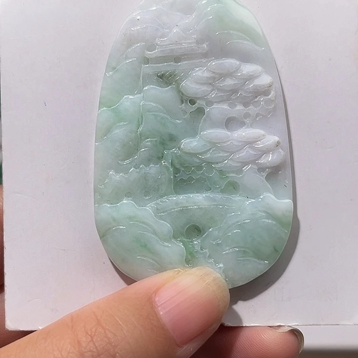 颈饰未镶嵌翡翠挂件