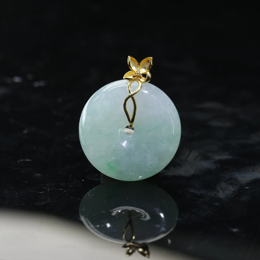 35天然缅甸翡翠A货18k平安扣/600522/上海嘉禾拍卖