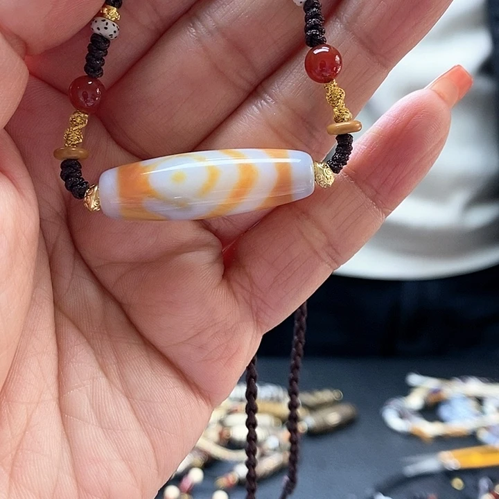 玛瑙/玉髓颈饰合金