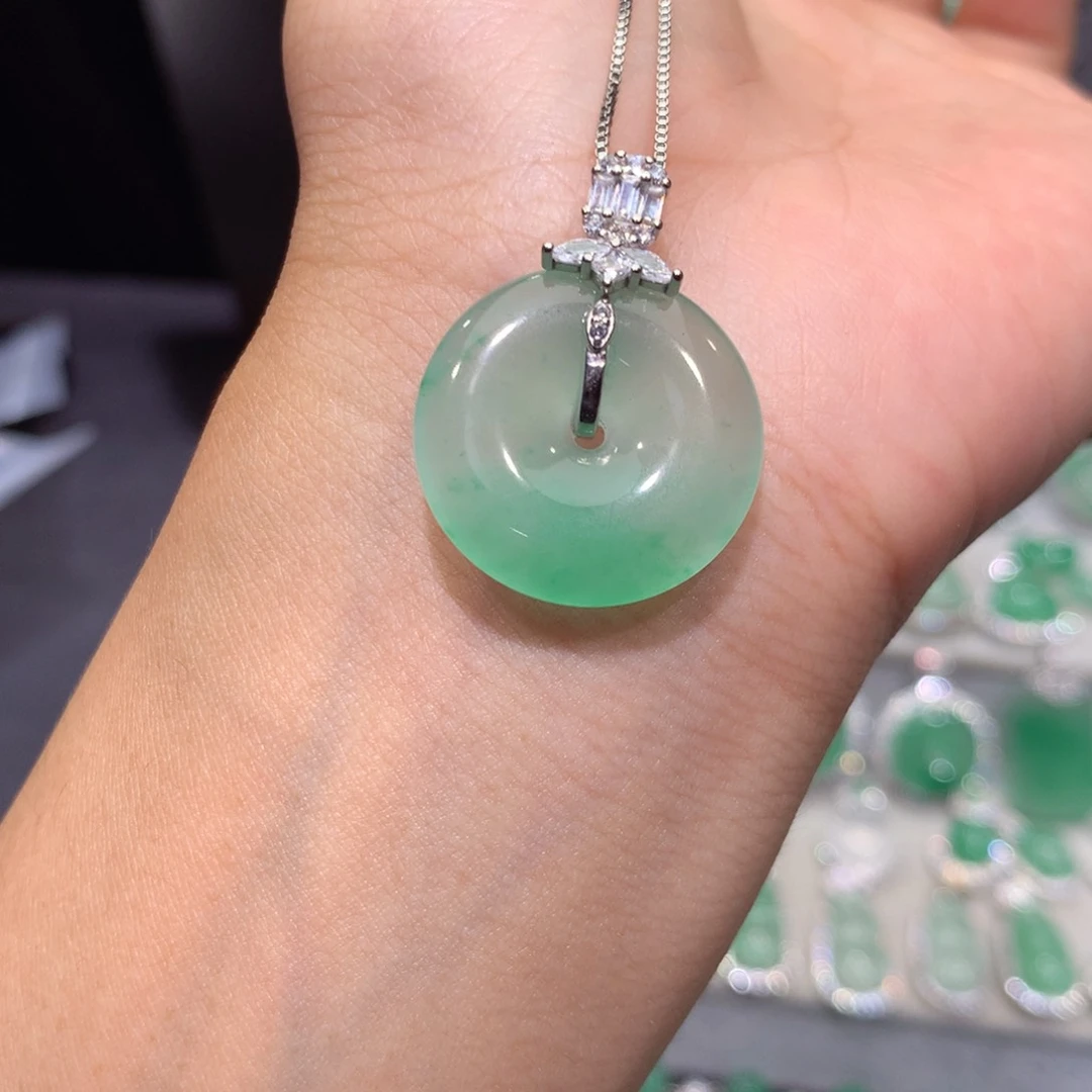 颈饰银S925镶嵌石英质玉