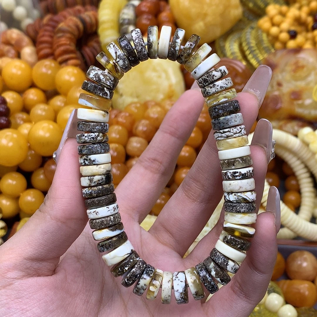 琥珀未镶嵌珠宝奇石11