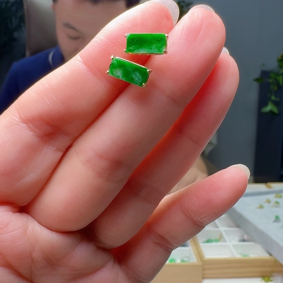 银S925镶嵌翡翠耳饰天然