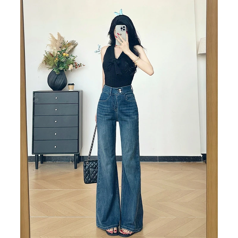 乔栈复古深蓝设计感不贴腿微喇牛仔裤女秋季新款高腰提臀显瘦喇叭