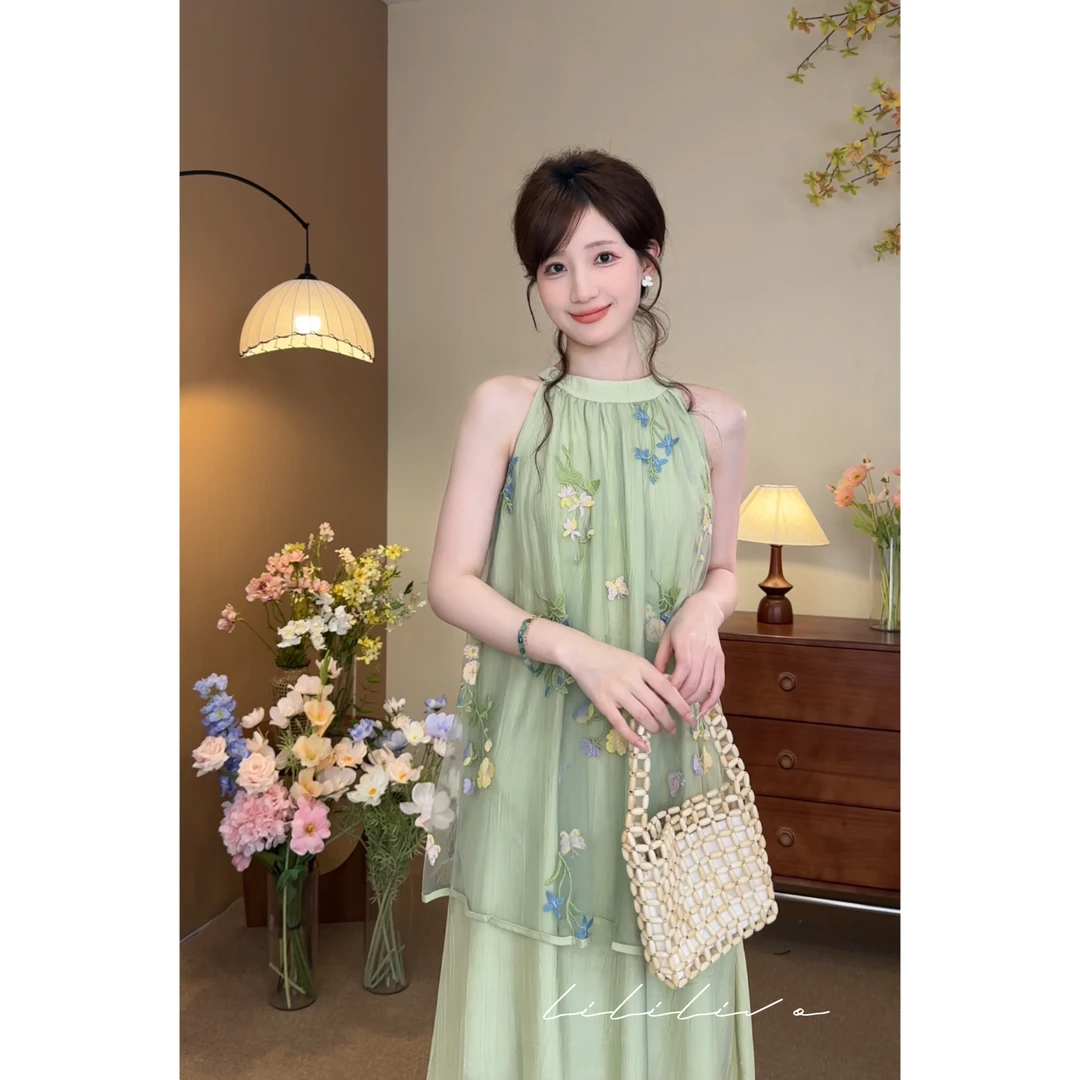 李李【春日信笺】度假风浪漫立体花清新气质绣花连衣裙DRC097