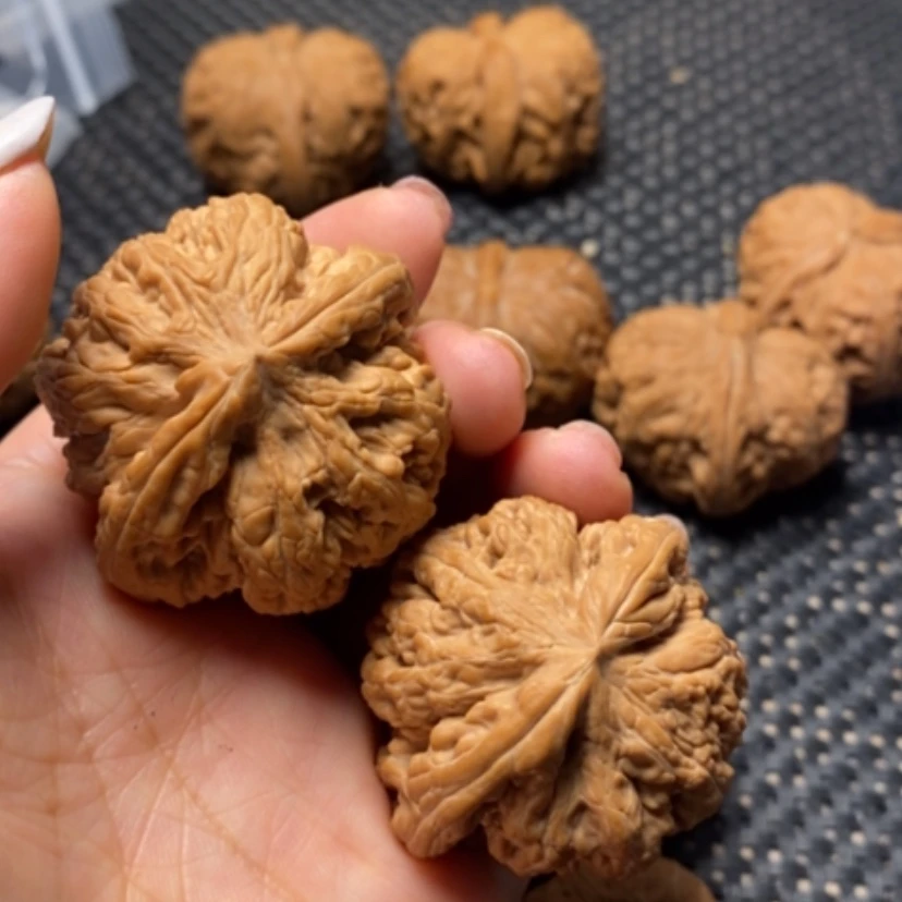 【闪购商品】文玩核桃吊坠?