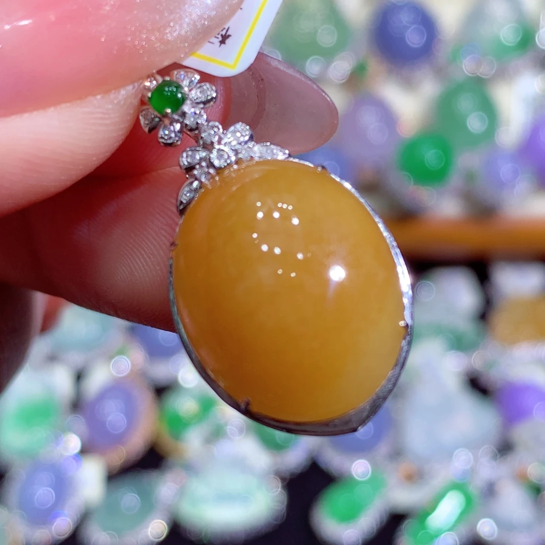 翡翠18K金镶嵌吊坠(不含链)