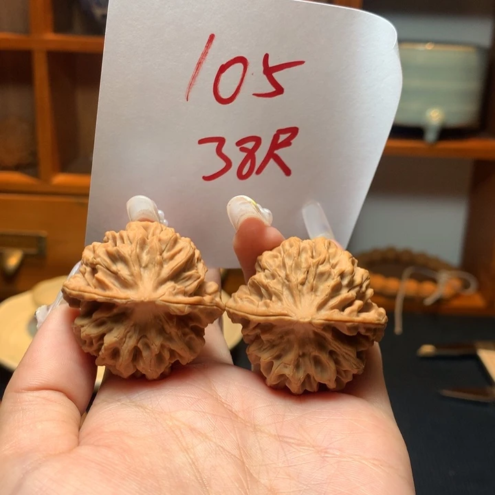 文玩核桃吊坠秦闷