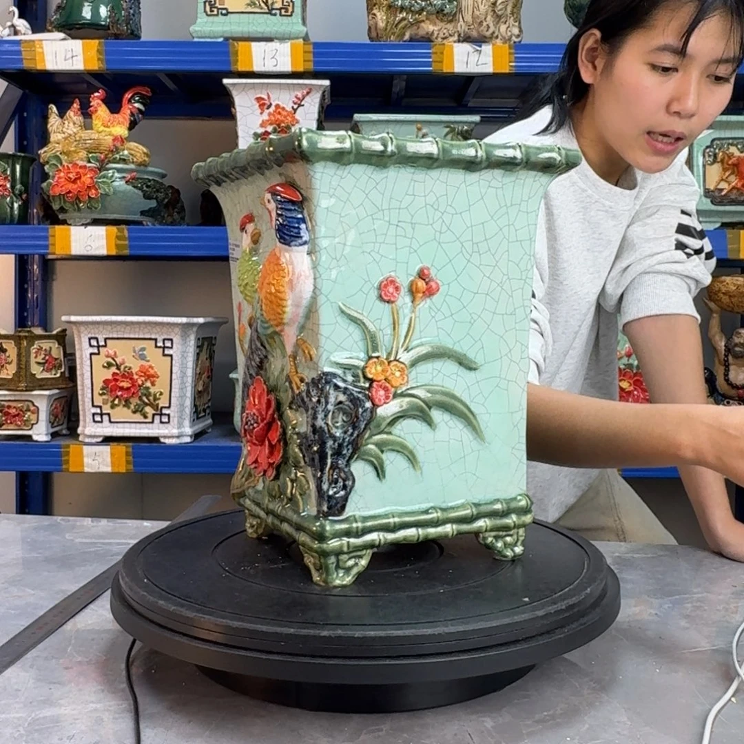 超***王岭南地区有分布于云南