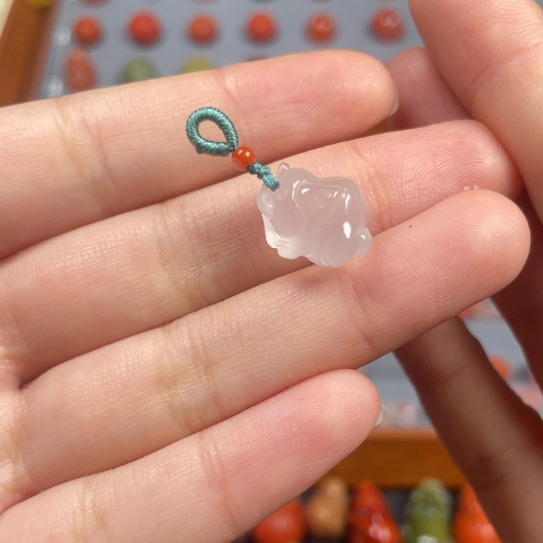 南红玛瑙小飞象未镶嵌小*