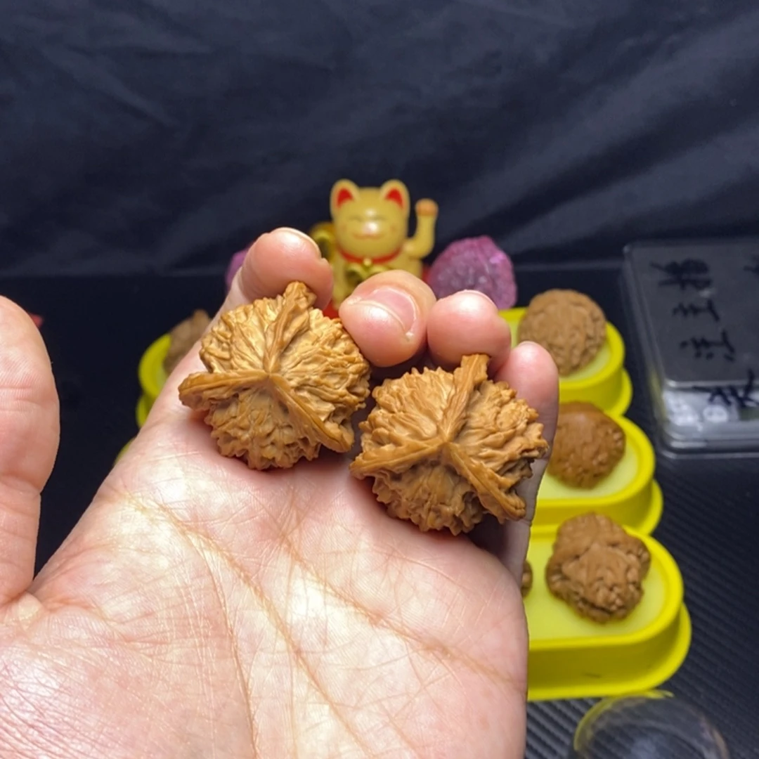 文玩核桃吊坠盘山全品无休无拼接