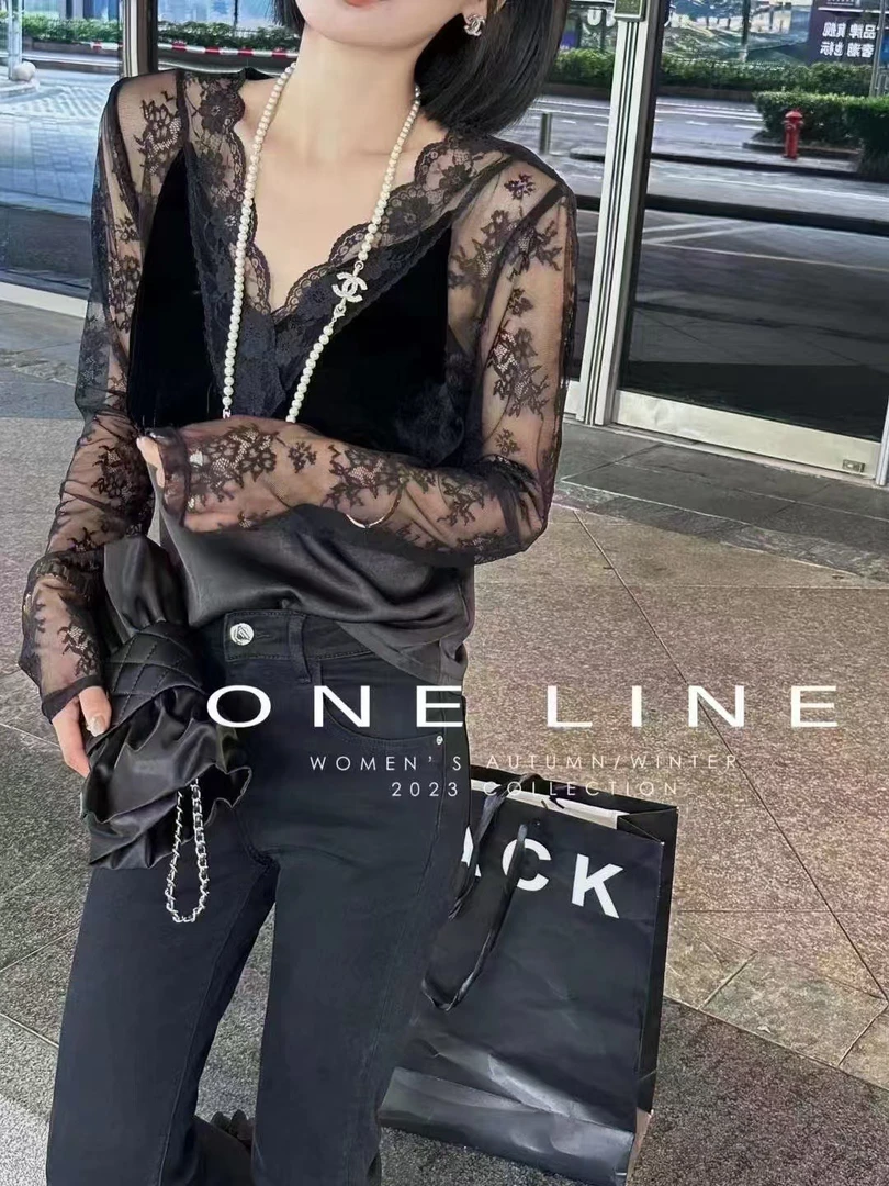 ～蕾丝半透性感打底衫