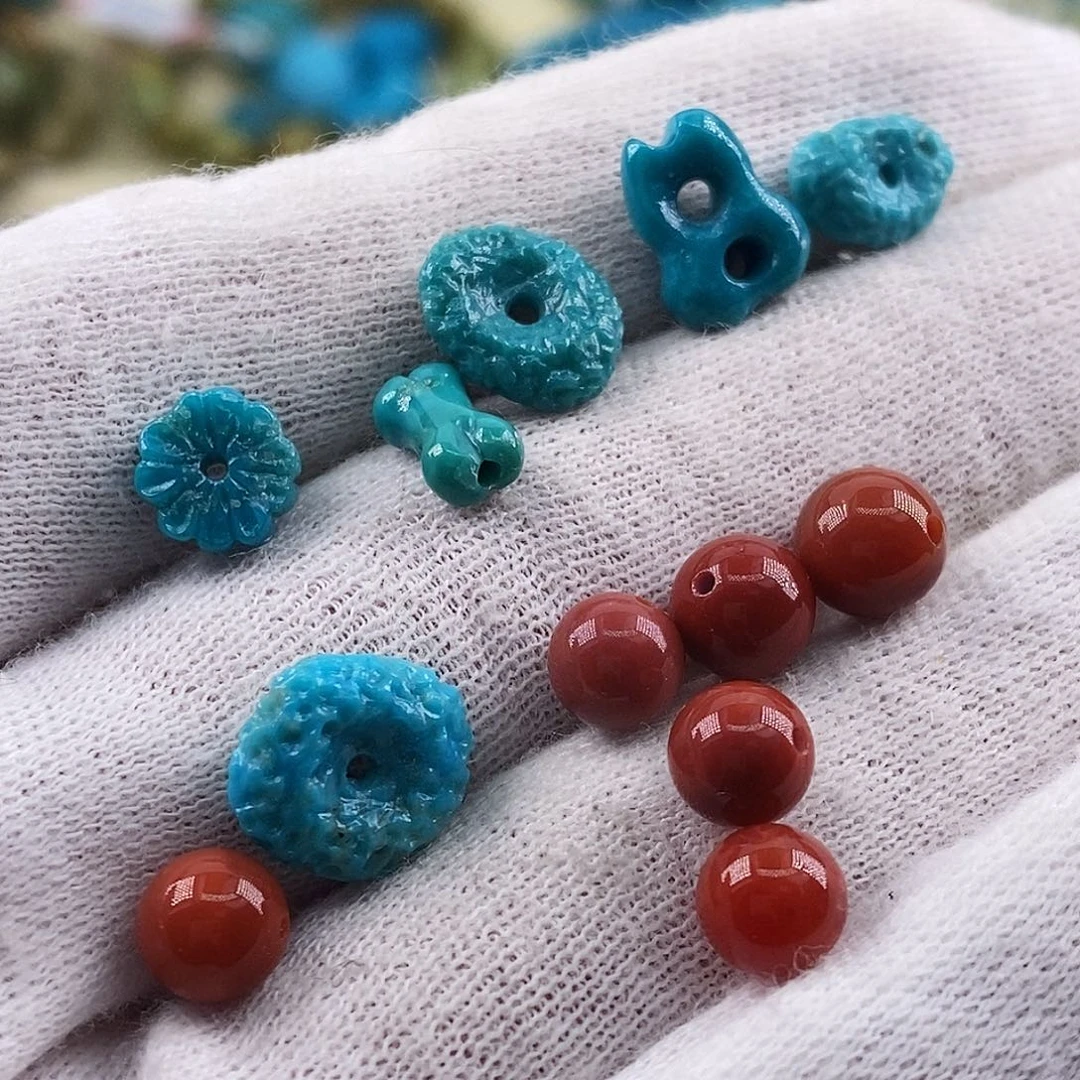 南红玛瑙未镶嵌珠宝奇石