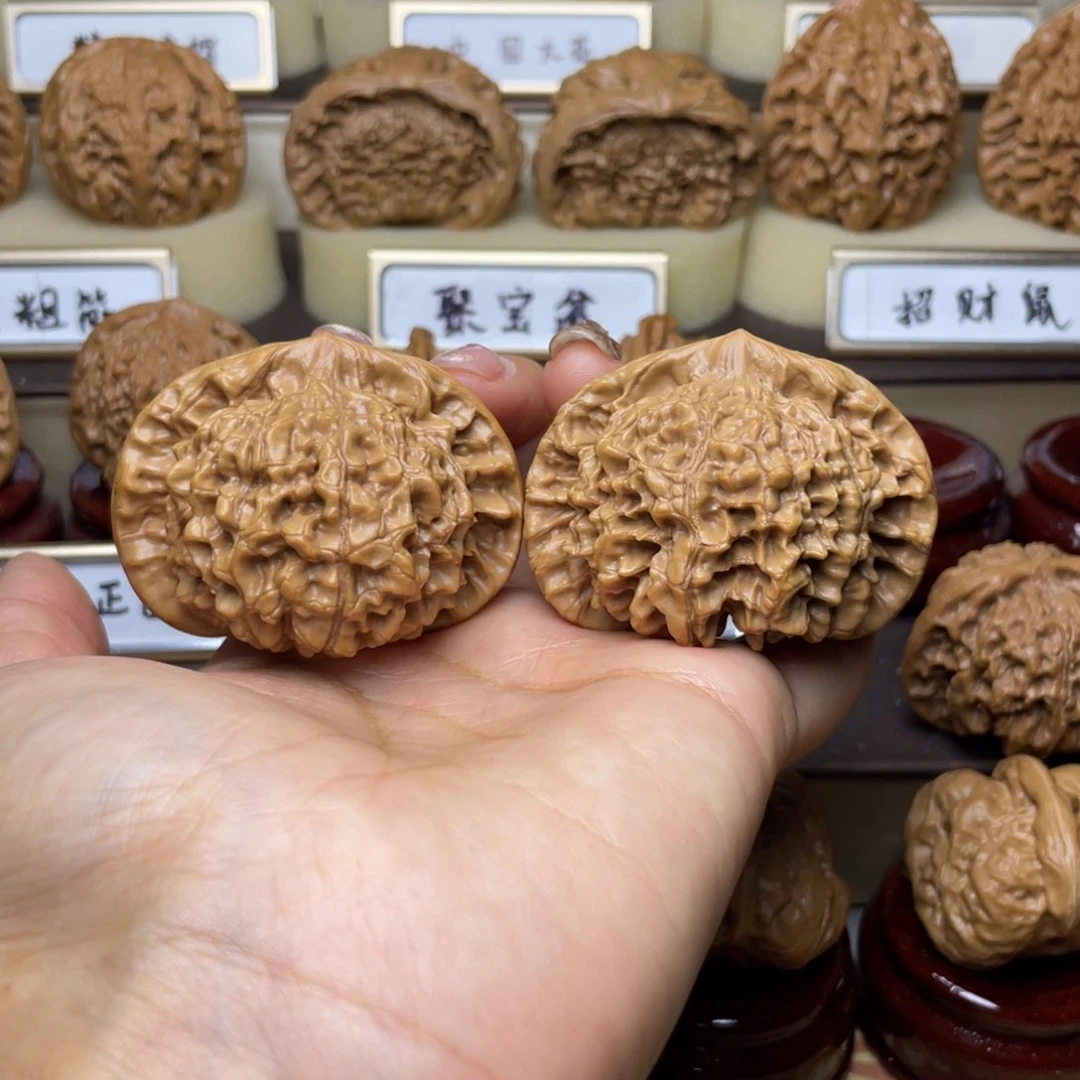 文玩核桃把件我****你官帽51左右