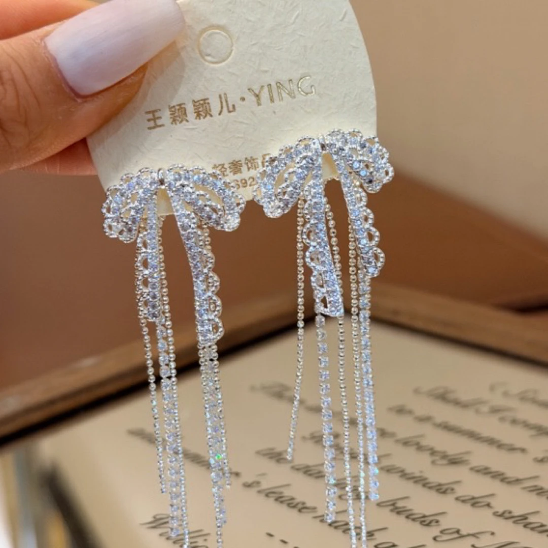 非金属合成锆石耳饰 颖儿 蝴蝶结锆石流苏两戴轻奢气质高级