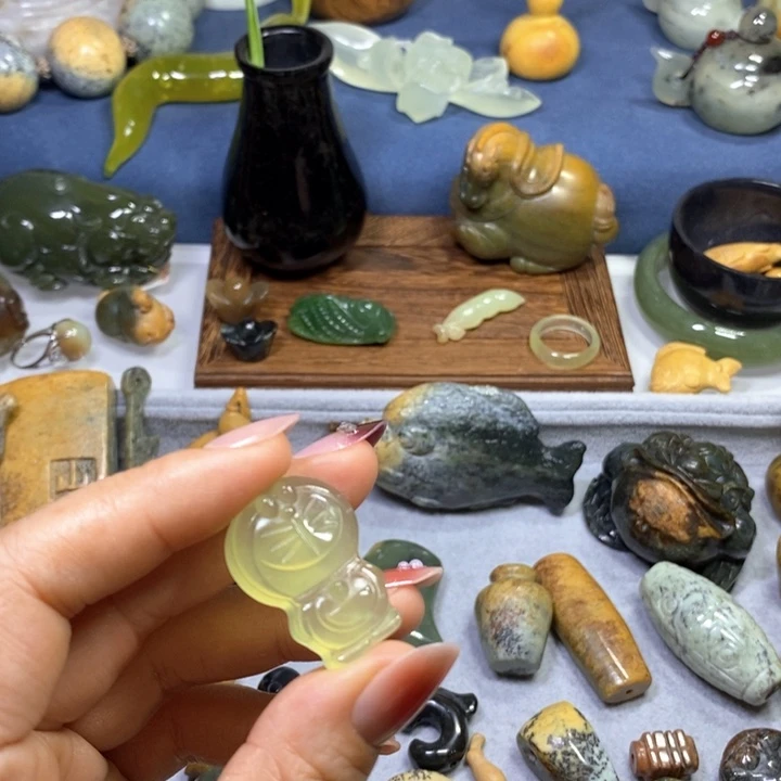 蛇纹石玉未镶嵌岫玉