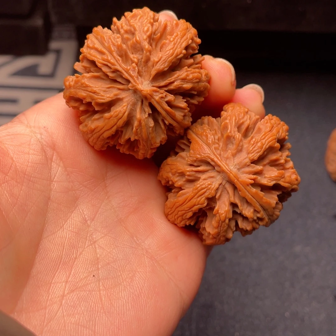 文玩核桃把件秦岭核桃49