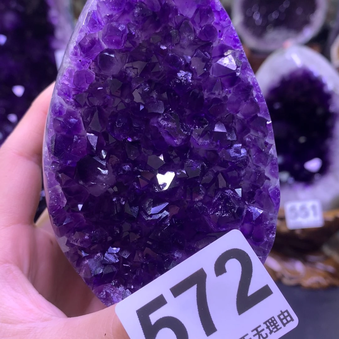 水晶水晶摆件未镶嵌一*?