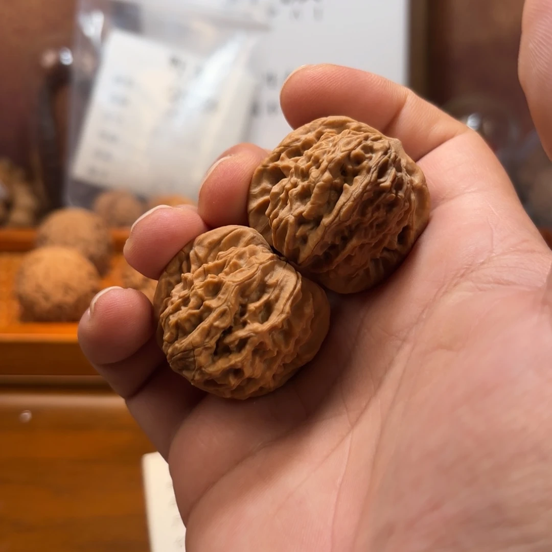 吊坠文玩核桃红豆Q5545