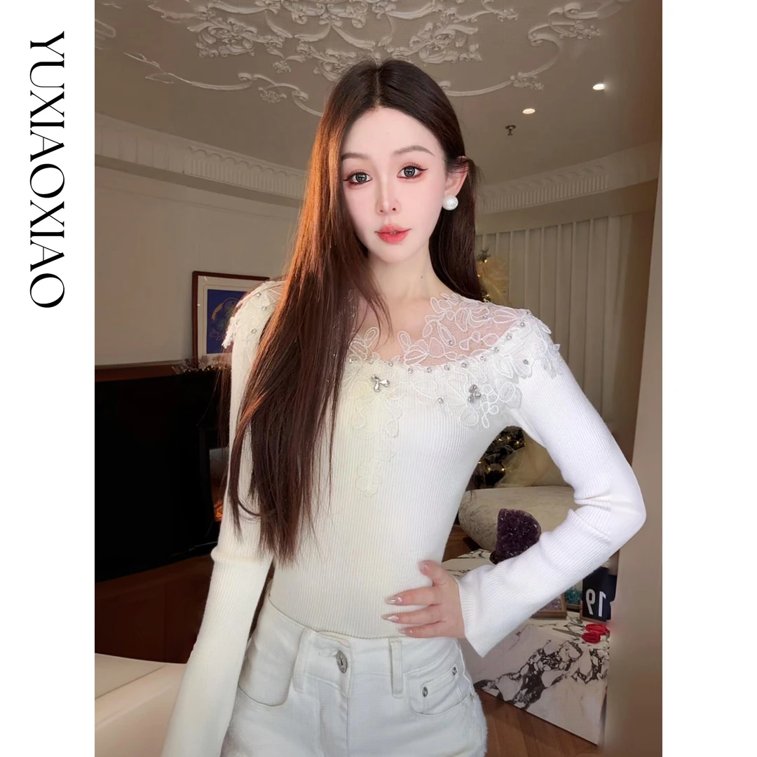 余潇潇【拾花入梦】时尚气质手工缝钻蕾丝拼接柔软弹力V领打底衫