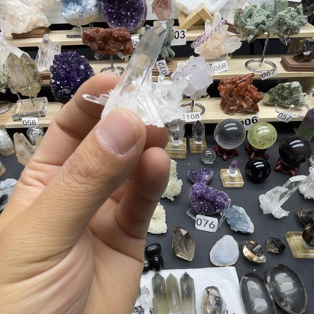 石材巴基斯坦喜马水晶家居装饰摆件
