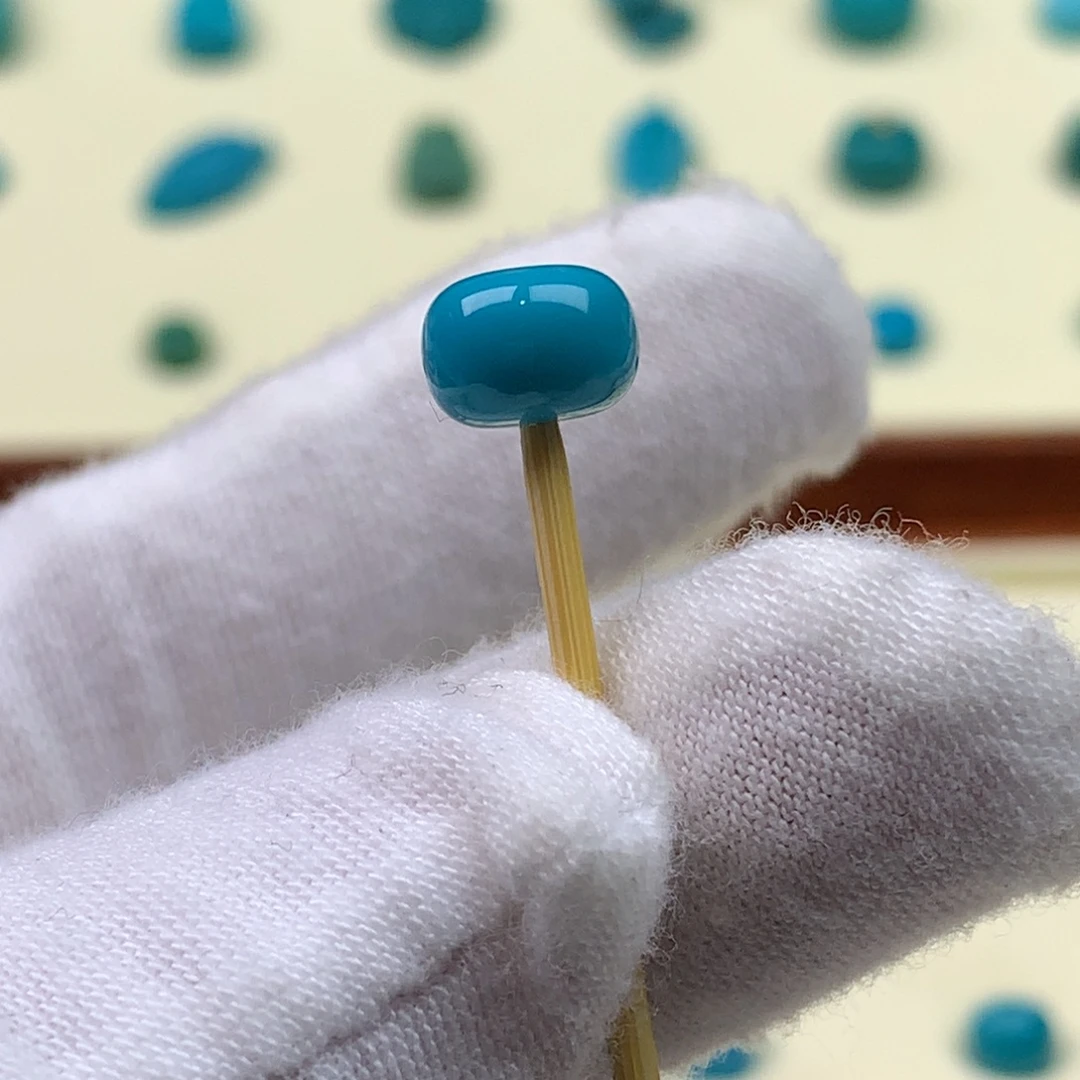 侦***o绿松石未镶嵌绿松石