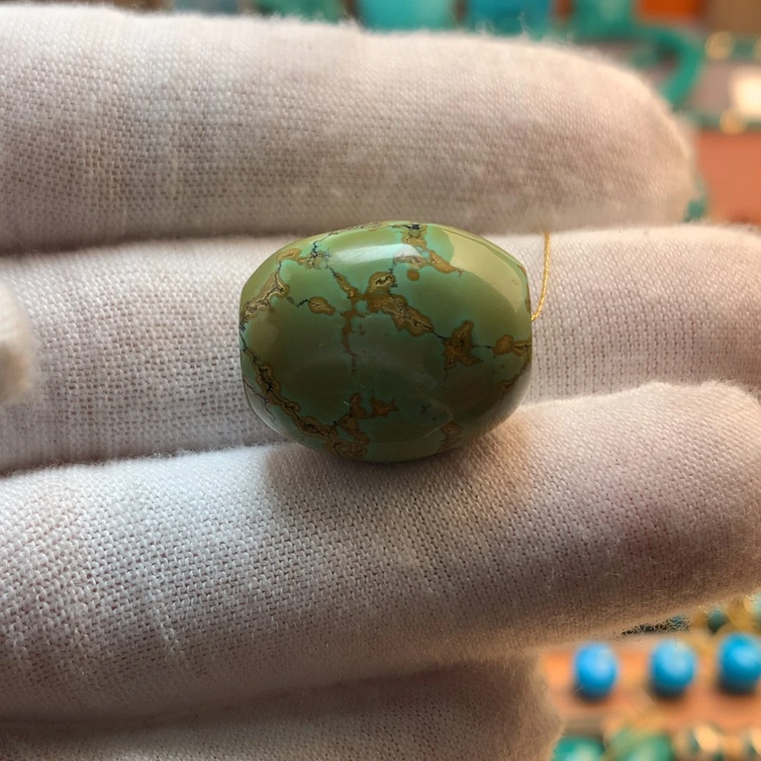 绿松石未镶嵌挂件