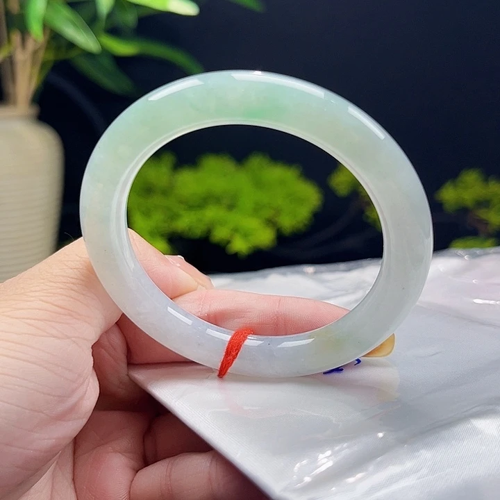 翡翠未镶嵌手镯52