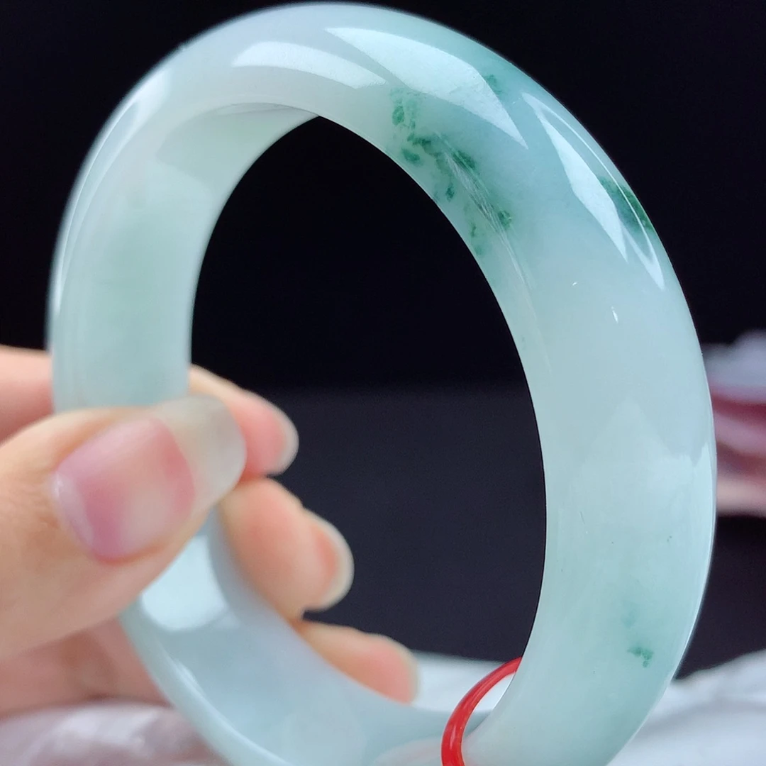 未镶嵌手镯翡翠97084，