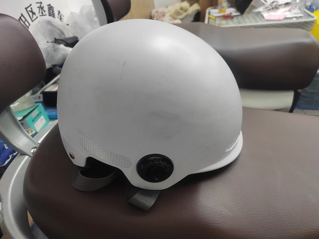 新国标3C认证电动车摩托车男女通用四季轻便透气夏季防晒半盔