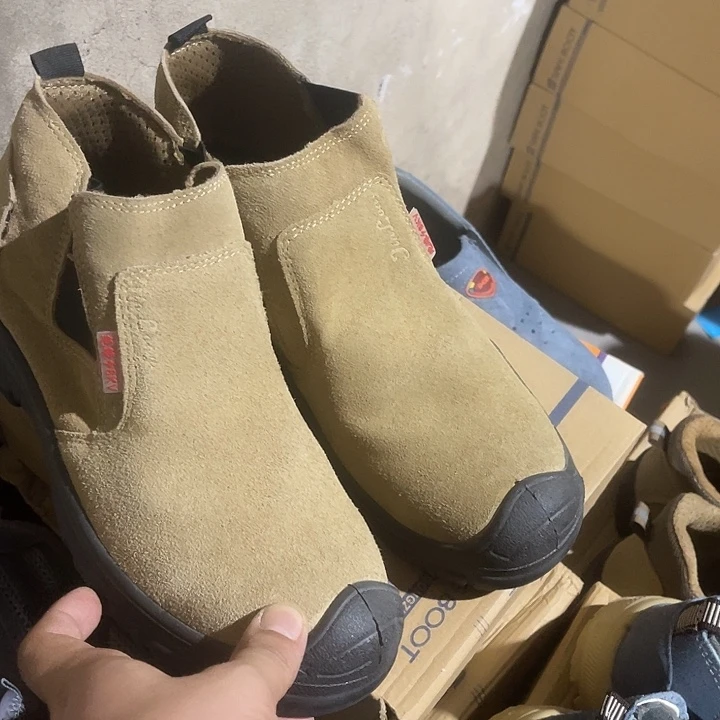 牛毛皮42鞋码色差鞋
