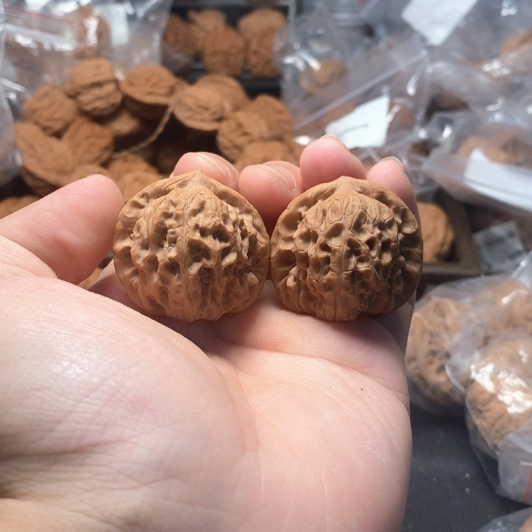 1文玩核桃白蛇谷36-369