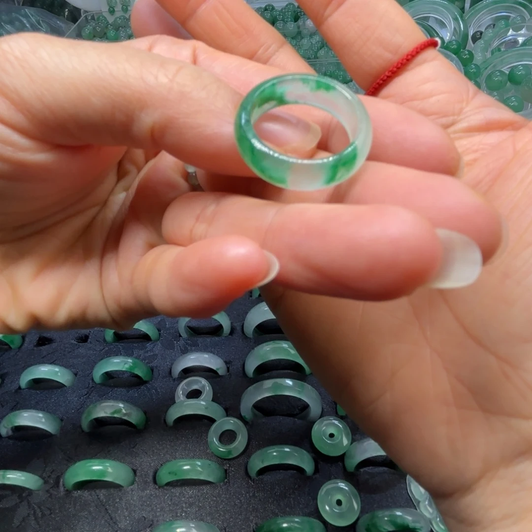 石英质玉（非洲翠）未镶嵌戒指  珠子  手镯冰飘花戒指