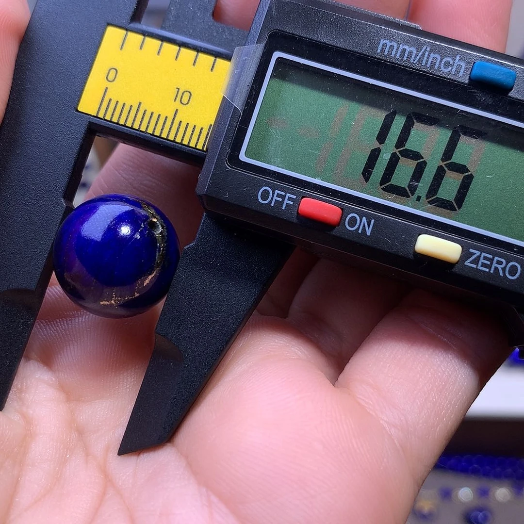 高***野未镶嵌青金石16.6m深单珠