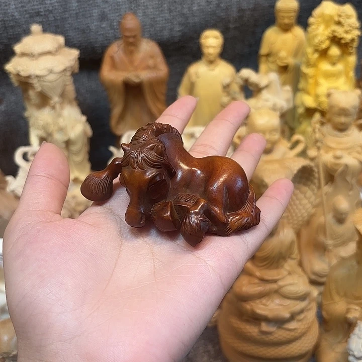 黄杨木黄杨木小叶瑕疵卧马