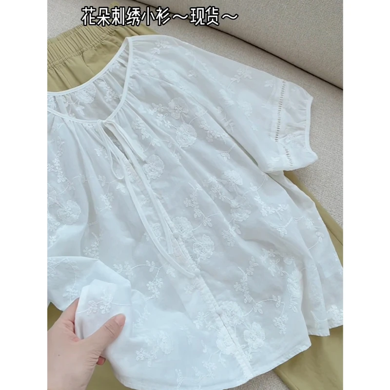 【花朵刺绣小衫】气质韩系设计感小衫