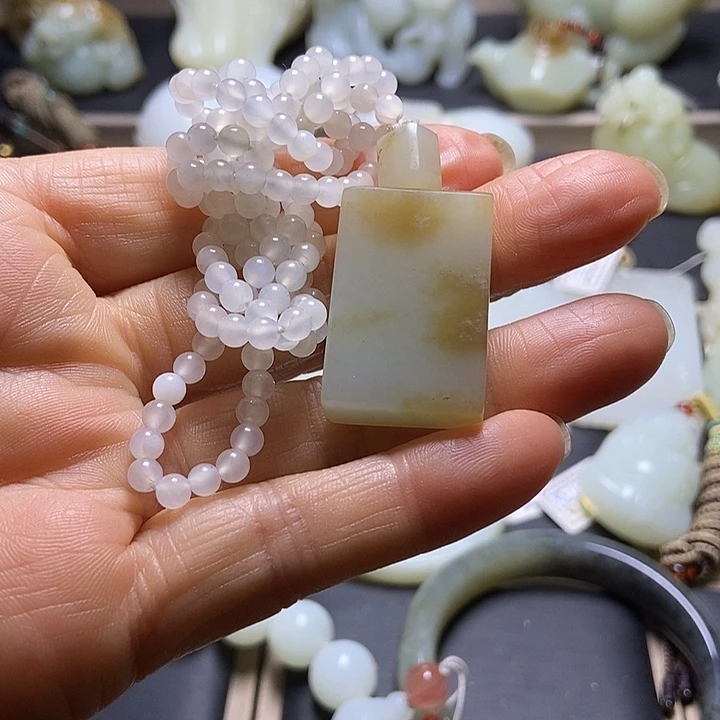 和田玉未镶嵌挂件